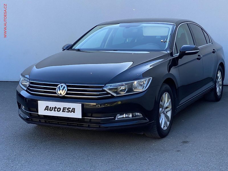 Volkswagen Passat (2015) 1.4 TSi, Comfortline, navi - fotka 3 z 18