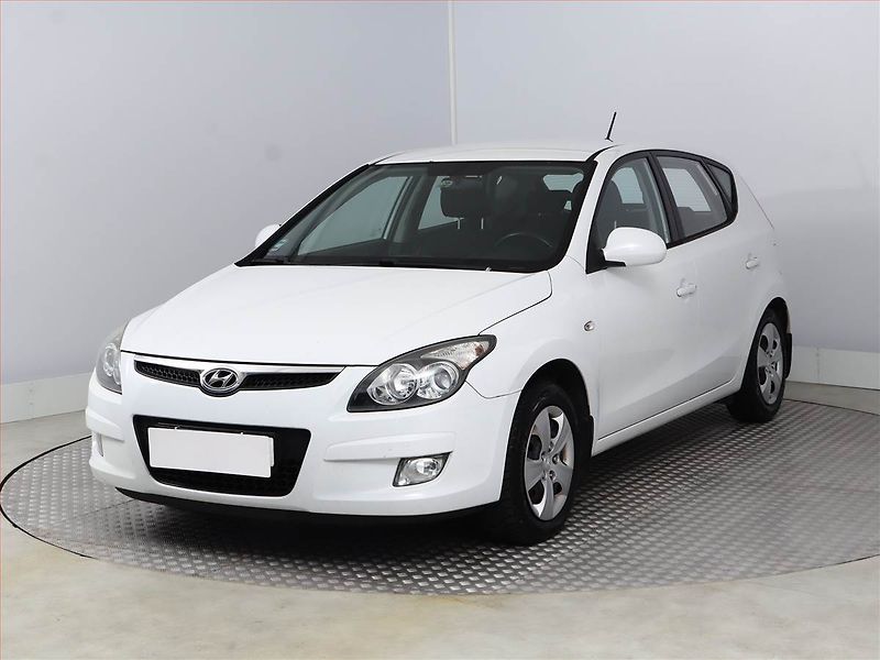 Hyundai i30 (2010) 1.4 CVVT, po STK, dobrý stav - fotka 2 z 13