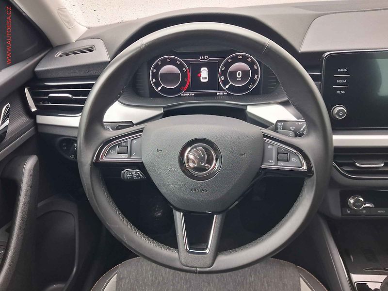 Škoda Scala (2019) 1.5TSi, ČR, Style, LED - fotka 11 z 20