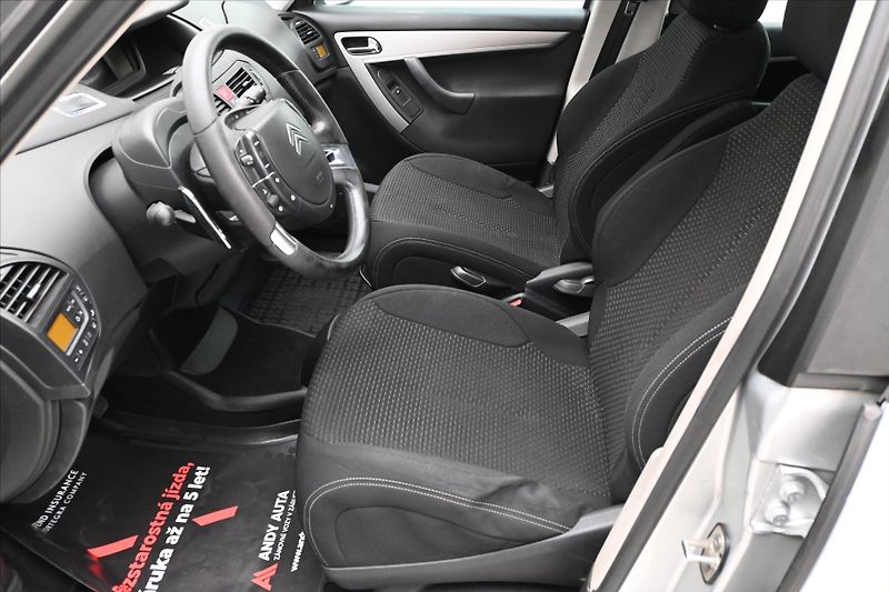 Citroën C4 Picasso 1,6 HDi 80 kW KLIMA Tažné - fotka 12 z 27