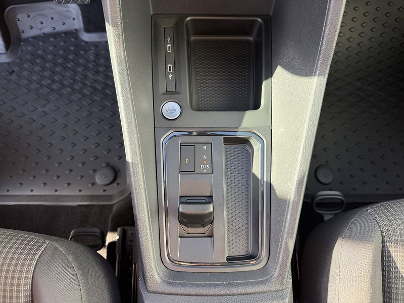 Volkswagen Caddy (2026) PHEV 19,7kWh DSG 1,5TSI - fotka 14 z 25