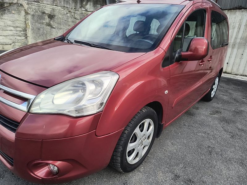 Citroën Berlingo (2011) 1.6 HDI MULTISPACE ČR/AC/PC/CD - fotka 11 z 35