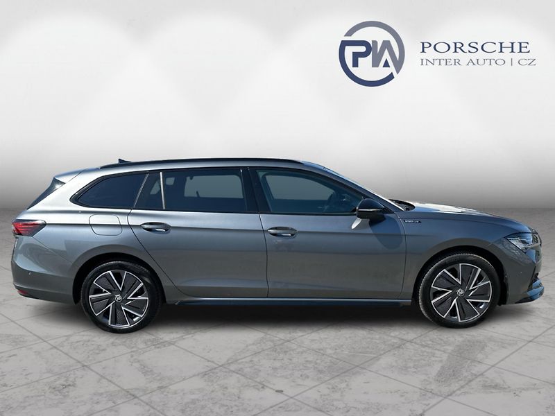 Škoda Superb iV 1,5 TSI / 150 kW Sportline - fotka 7 z 23