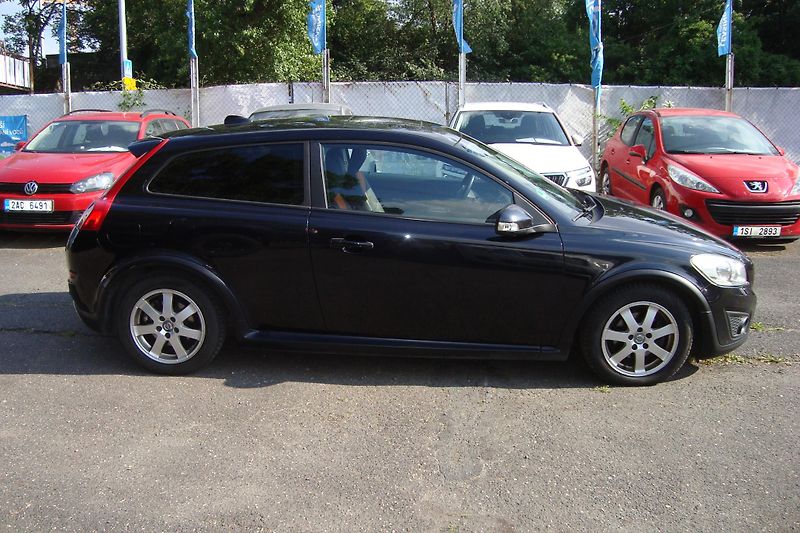 Volvo C30 (2010) 1.6d - fotka 8 z 63