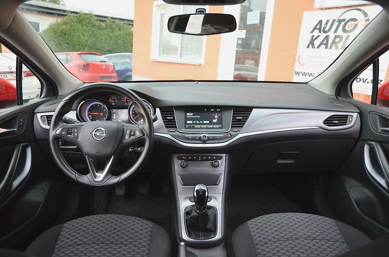 Opel Astra (2016) 1.0T 77kW Enjoy / ČR /61.900km - fotka 17 z 34