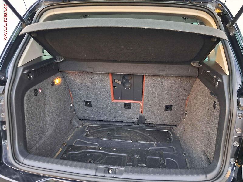 Volkswagen Tiguan (2008) 2.0 TSi 4x4, 2.maj, AC, kůže - fotka 7 z 17