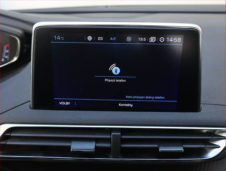 Peugeot 5008 (2020) 1.5 BlueHDi, Automat, 7 míst - fotka 20 z 23