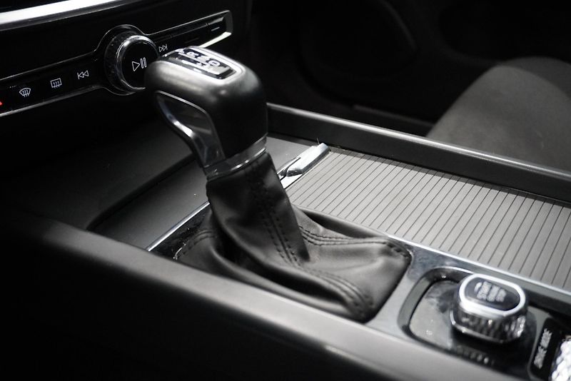 Volvo V60  CROSS COUNTRY D4 POLESTAR 4X4 - fotka 17 z 30