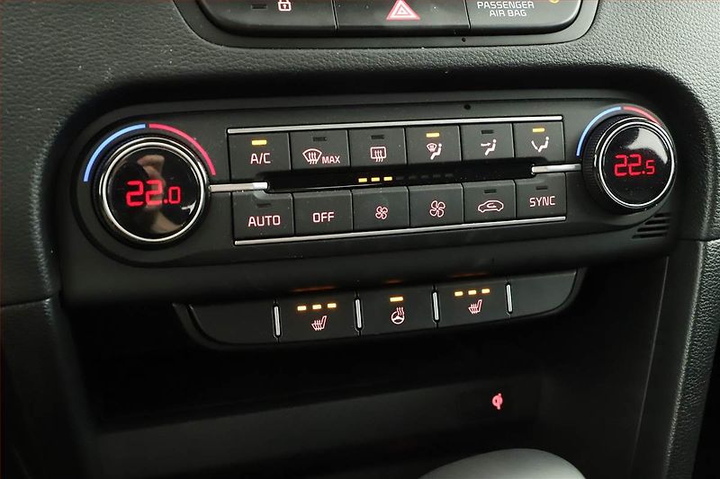 Kia Ceed (2025) 1.5 T-GDI, TOP, DPH, KEYLESS - fotka 18 z 19