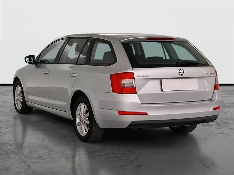Škoda Octavia (2017) Ambition 1.6 TDI, Serv.kniha - fotka 4 z 19