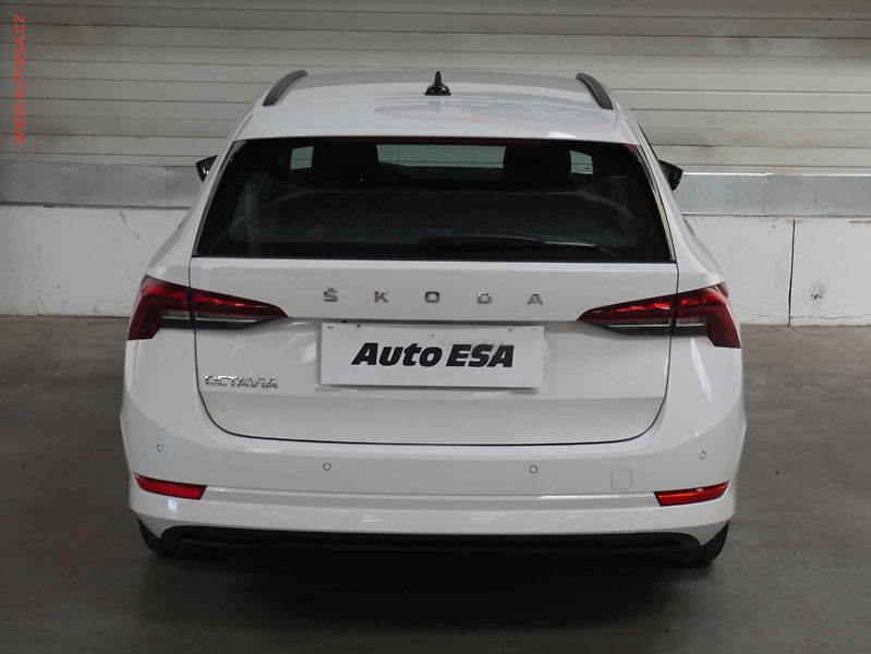 Škoda Octavia (2021) 1.5TSi, ČR, Ambition, LED - fotka 5 z 21