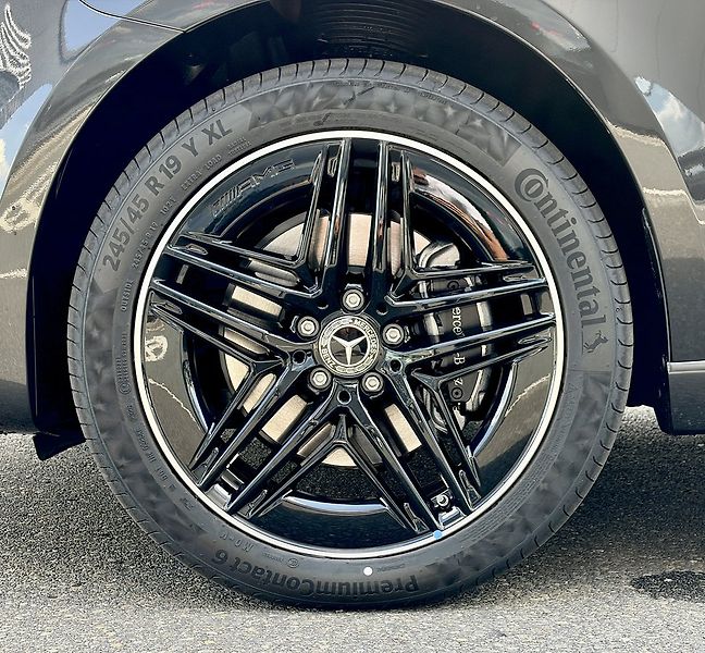 Mercedes-Benz Třídy V (2026) 300d EXCLUSIVE AMG 4M L AIR - fotka 36 z 37