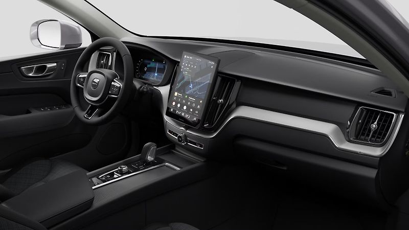 Volvo XC60 (2026) B5 AWD AUT CORE - fotka 3 z 11