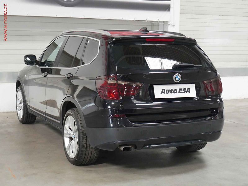 BMW X3 (2011) 2.0 D xDrive20d, 1.maj, AT - fotka 4 z 22