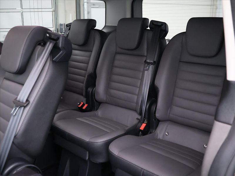 Ford Tourneo Custom 2,0 TDCi 136kW Titanium L2 Aut - fotka 15 z 31