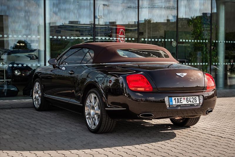 Bentley Continental GTC 6,0 W12 Mulliner 1.ČR DPH - fotka 3 z 32