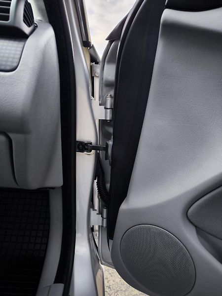 BMW Řada 3 320iAUTOMAT 6VÁLCŮ*BEZ KOROZE* - fotka 34 z 87