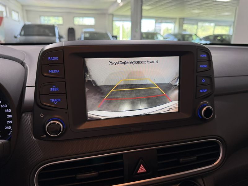 Hyundai Kona 1,0   T-GDi 88 kW 1.MAJITEL ČR - fotka 16 z 36