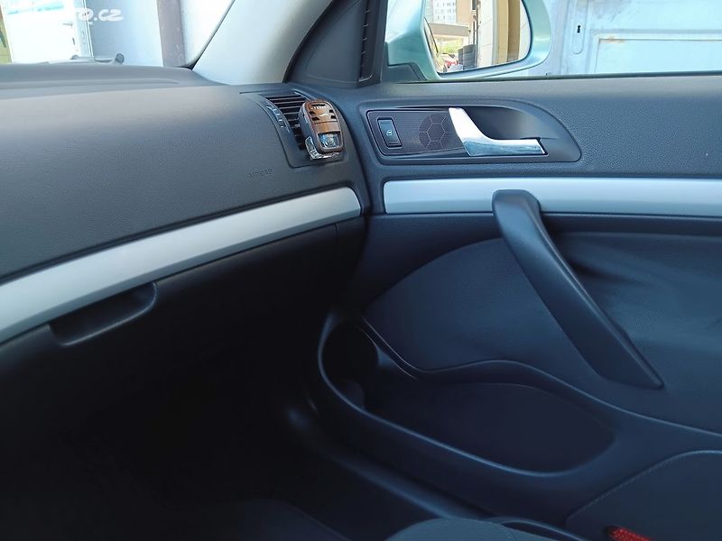 Škoda Octavia 1.6 TDI 77kW - fotka 23 z 28