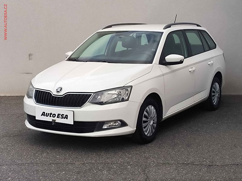 Škoda Fabia (2015) 1.2 TSi, 1.maj,ČR, Ambition - fotka 3 z 17