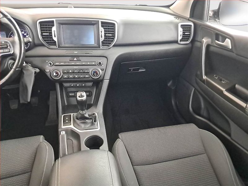Kia Sportage (2016) 1.6 GDI, Navi, Tempomat - fotka 8 z 20