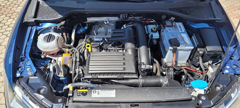 Seat Leon (2014) 1,2TSi 81kWbenzín FuLLeD Style - fotka 37 z 38