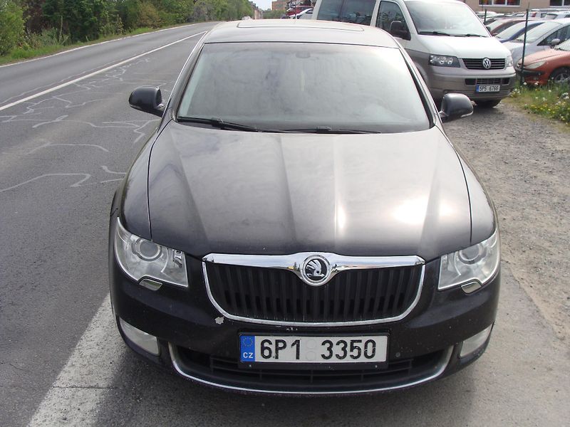 Škoda Superb 2.0 TDi, 125 kW, tažné, klima - fotka 8 z 30