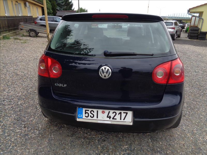 Volkswagen Golf 1,4 - fotka 6 z 16