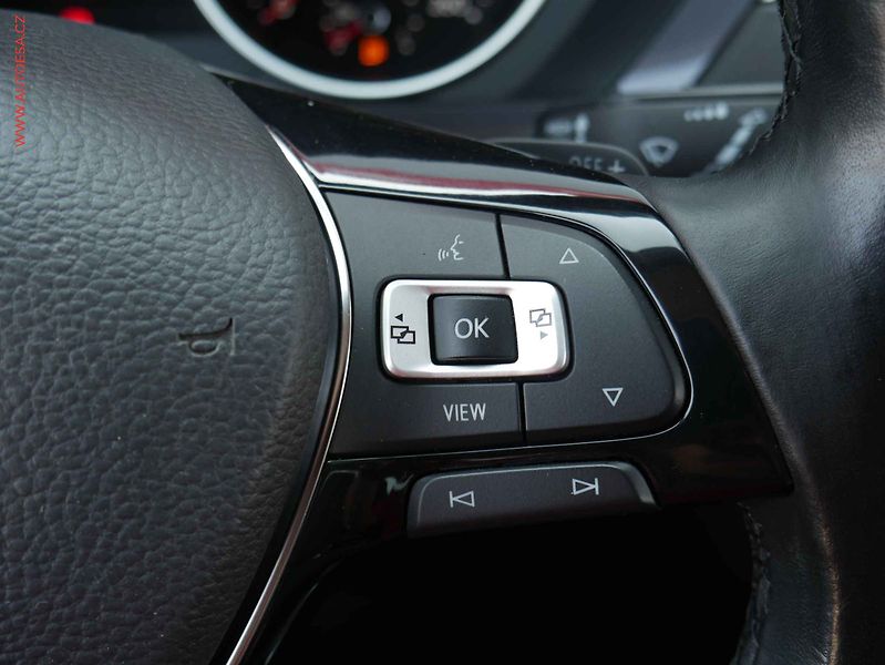 Volkswagen Tiguan Allspace (2021) 2.0 TDi 4Motion, 1.maj,ČR - fotka 16 z 22