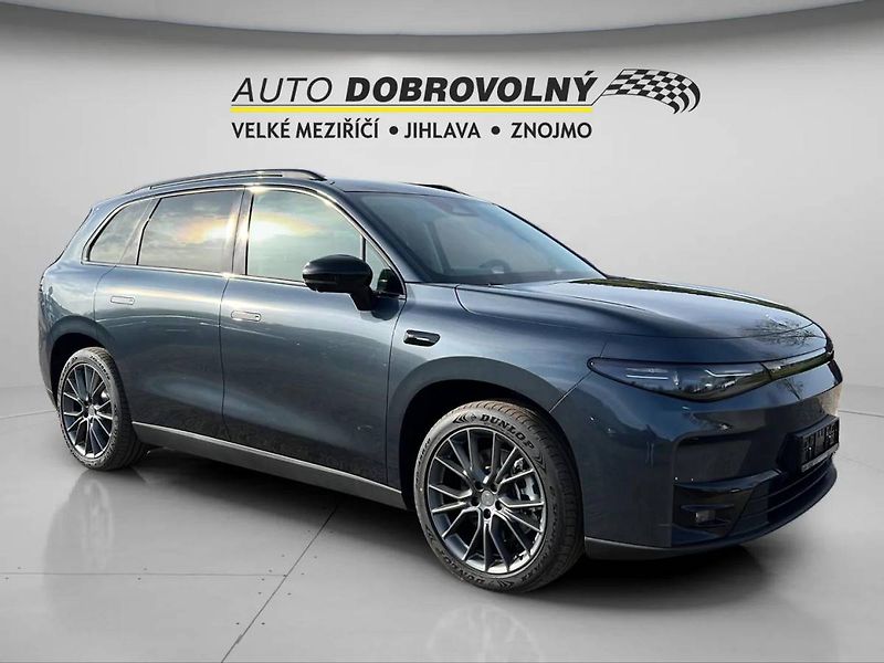 Leapmotor C10 (2025) Design 81,9 kWh AWD/172078 - fotka 11 z 40