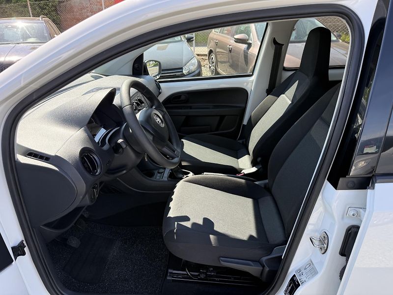Škoda Citigo 1.0 MPI - fotka 8 z 13