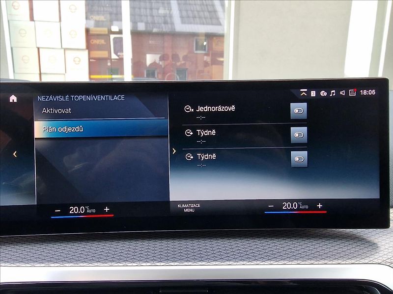 BMW Řada 3 330d Xdrive M-Sport ČR,1.Maj. - fotka 28 z 50