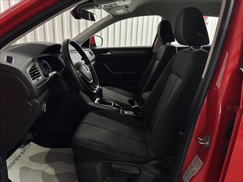 Volkswagen T-Roc 2.0TSI 140kW DSG ACC 4MOTION - fotka 28 z 37