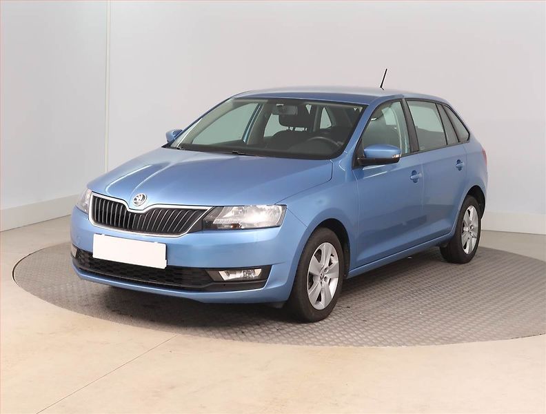 Škoda Rapid (2017) Spaceback 1.0 TSI - fotka 2 z 15