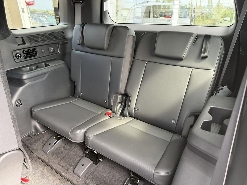 Hyundai Santa Fe (2026) 1,6 T-GDI PHEV  CALLIGRAPHY 7S - fotka 15 z 17