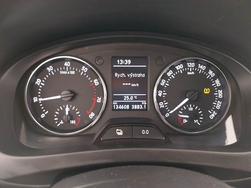Škoda Rapid (2014) Spaceback 1.2 TSI, Serv.kniha - fotka 11 z 19