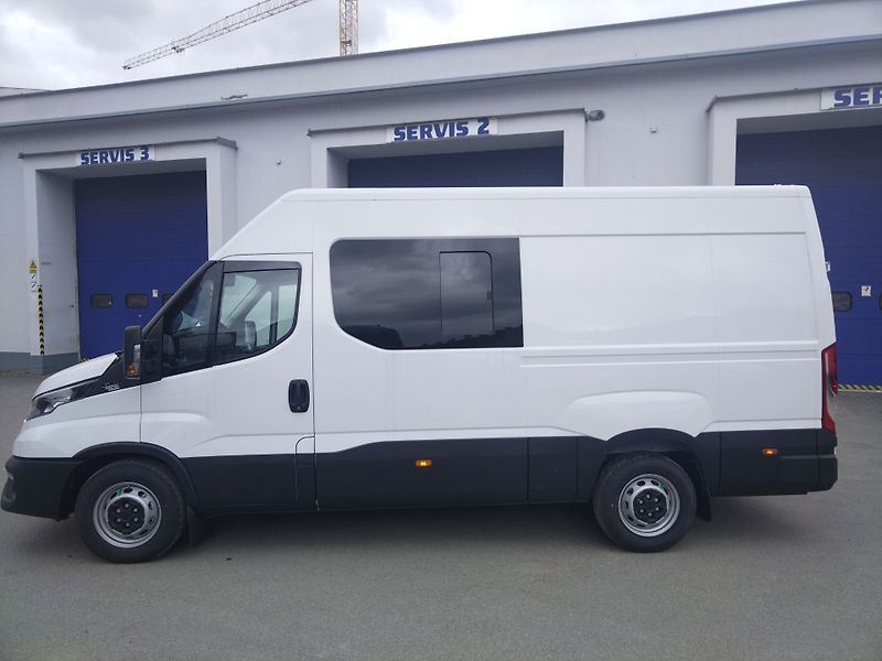 Iveco Daily (2026) 35S14 klima, 6 MÍST! - fotka 2 z 10