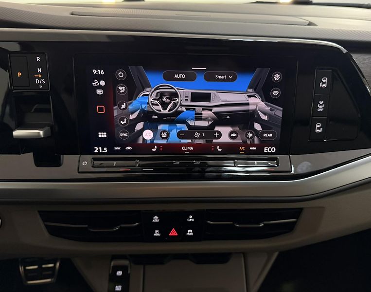 Volkswagen Multivan T7 eHybrid 4Motion Style TOP - fotka 34 z 47