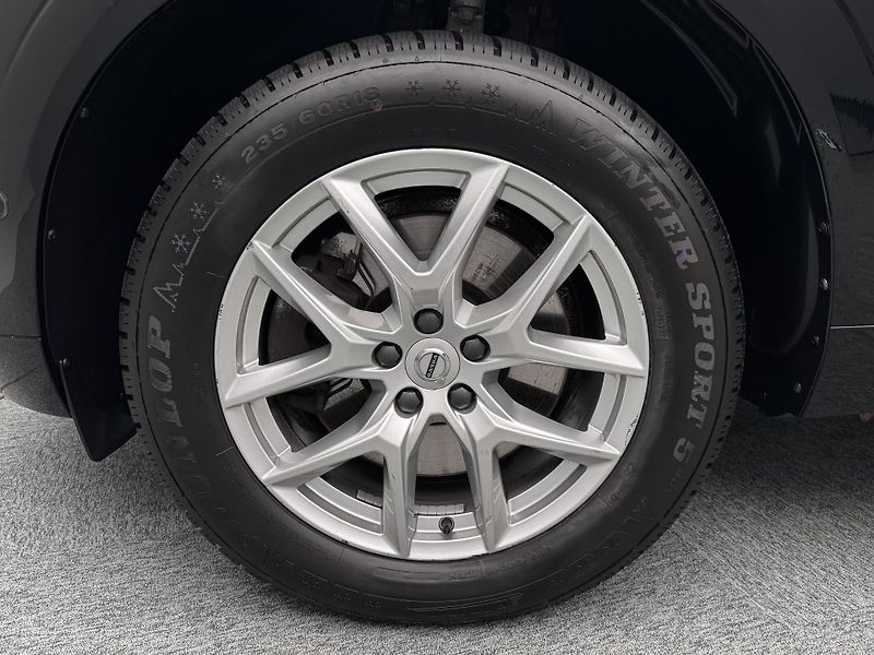 Volvo XC60 B5 AWD CORE CZ AUT 1.MAJ - fotka 42 z 42