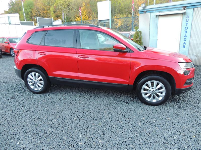 Škoda Karoq (2020) 1.5TSI,110kw,DSG,TZ,ČR,1maj. - fotka 4 z 45