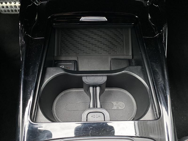 Mercedes-Benz Třídy A A 45 S AMG 4M+ - fotka 24 z 27