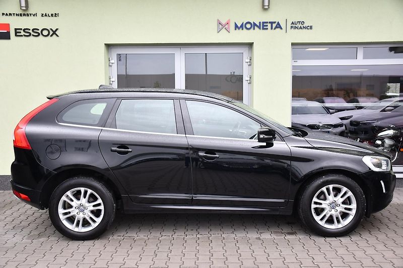 Volvo XC60 D4 A/T ČR 2XALU PO ROZVODECH - fotka 13 z 31