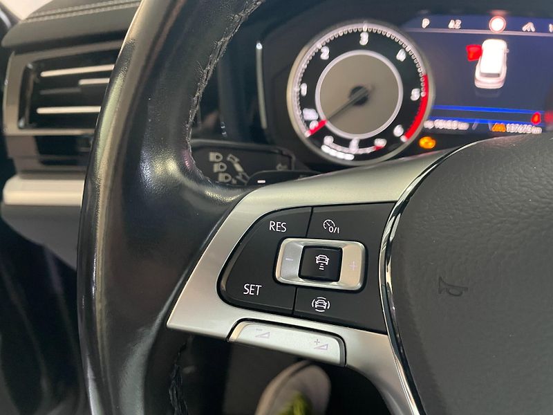 Volkswagen Touareg (2020) 3.0 TDI V6 170kW 4Motion - fotka 20 z 30