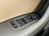 Volkswagen Touareg 3,0 Elegance nez. topení - náhled 11
