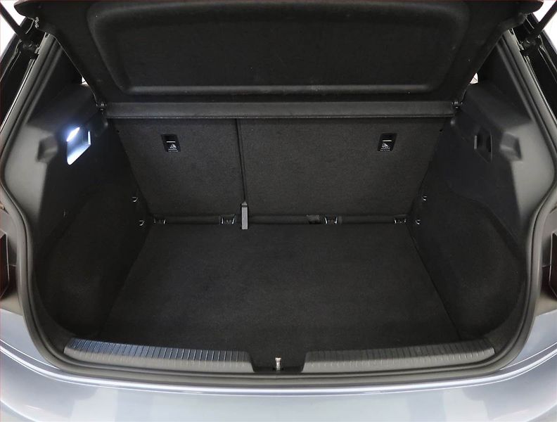 Volkswagen ID.3 (2020) Pro (62 kWh), SoH 90% - fotka 14 z 26