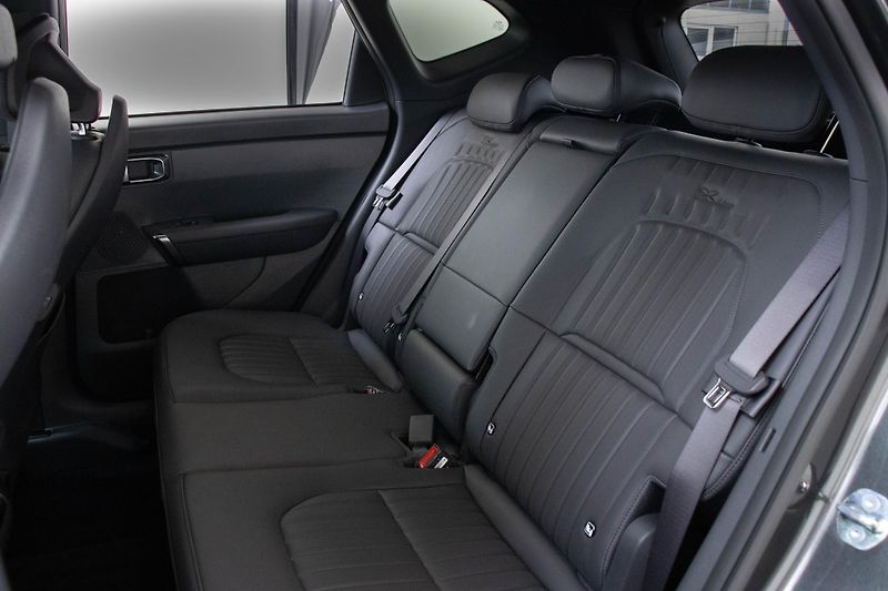 Kia Seltos 1,6 T-GDi GPF 4x2 7DCT X-LINE - fotka 14 z 16