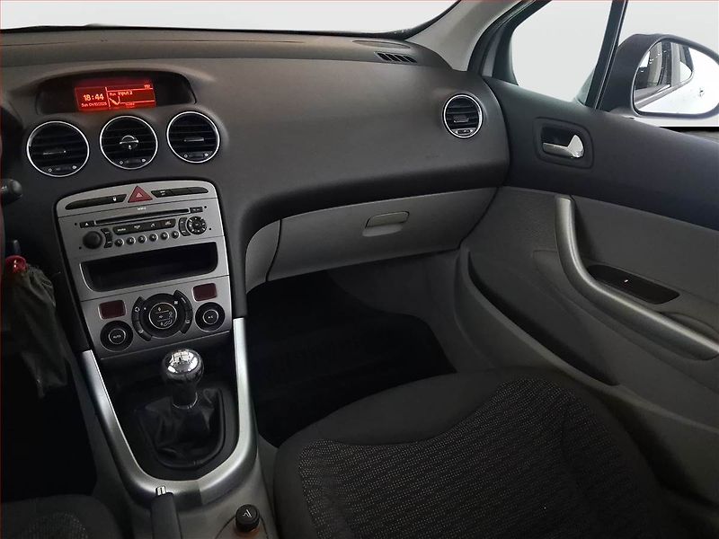 Peugeot 308 (2008) 1.6 THP, Eko.zaplacen, po STK - fotka 8 z 15