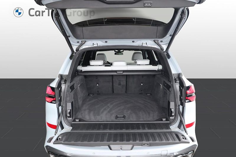 BMW X5 xDrive30d - fotka 8 z 27