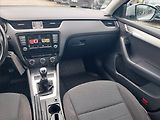 Škoda Octavia (2016) Ambition 1.6 TDI, Tempomat - náhled 8
