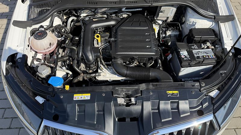 Škoda Fabia 1.0TSi*70kW*STYLE*1.MAJ*ČR*TOP - fotka 15 z 19